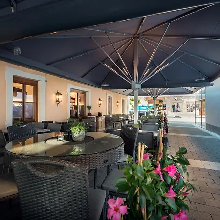 Hotel Restaurant Stoecklwirt 3*