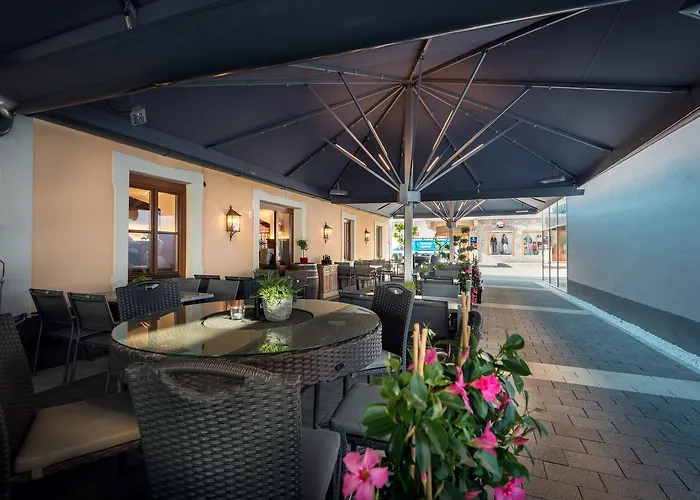 فندق Restaurant Stoecklwirt 3*